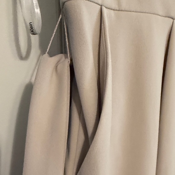 NWOT Calvin Klein Women's Jumpsuit - Picture 7 of 7